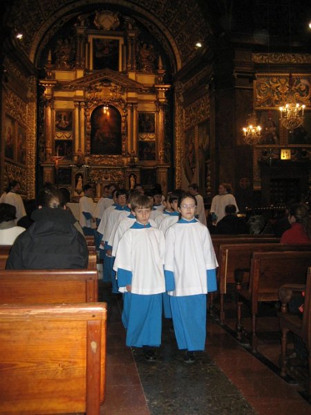 130315_Kloster Lluc_Chor_M.jpg - Mallorca-Wanderungen - 15.03.2013   Kloster Lluc - Chor "Los Blauets" (M)